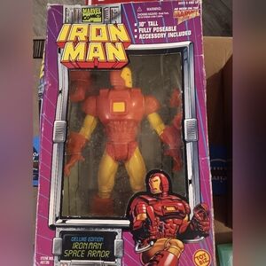 Iron Man Deluxe Edition Figure - Red and Gold